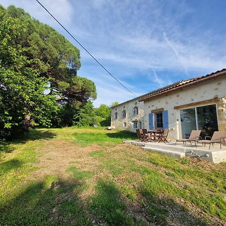 Ferme Ariegeoise, Gite Du Lac Unzent Luaran gambar