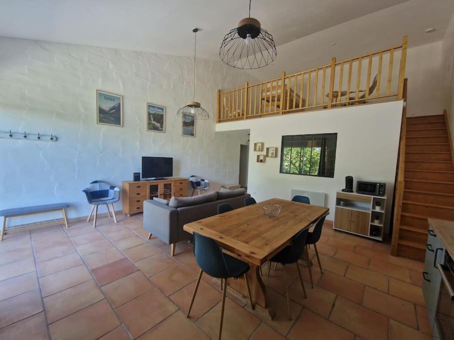 Ferme Ariegeoise, Gite Du Lac Unzent Luaran gambar